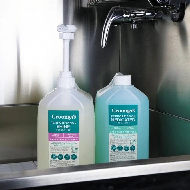 Groomers PerformanceGroomers Performance Medicated Shampoo 5 Groomers PerformanceGroomers Performance Medicated Shampoo - Image 5